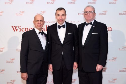 Alexander Zirkler (Lauder Business School)