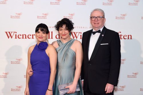 Magdalena Hiller & Amira Ben Saoud 