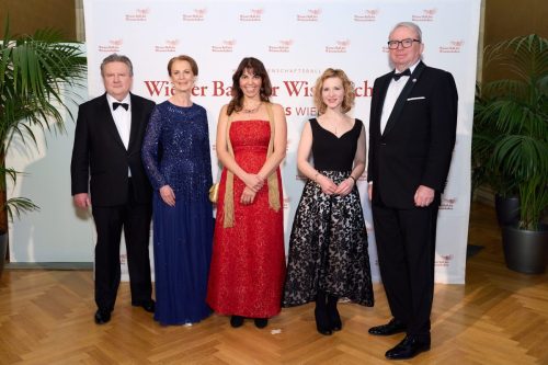 Bürgermeister Michael Ludwig, Irmtraud Rossgatterer, Francesca Ferlaino (U Innsbruck), Wissenschaftsministerin Eva-Maria Holzleitner